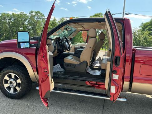 Used 2014 Ford F250 Lariat AWD/4WD image 9