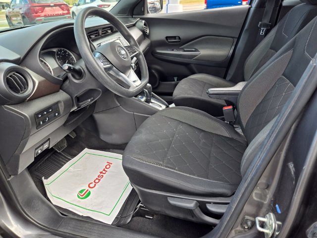 Used 2020 Nissan Kicks S FWD image 10