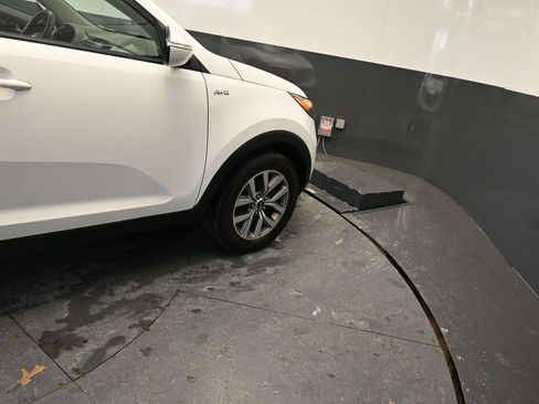 Used 2014 Kia Sportage LX image 19