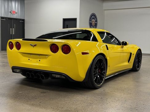 Used 2006 Chevrolet Corvette Z06 w/ Preferred Equipment Group RWD image 14