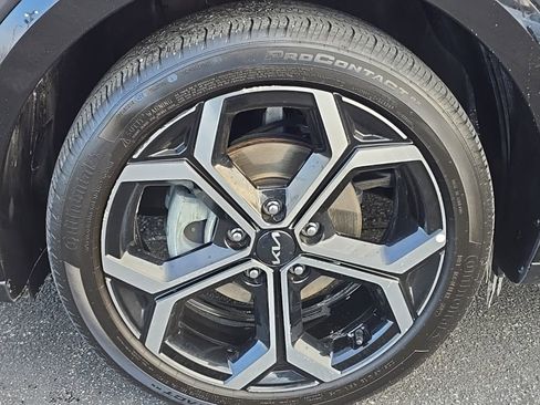 Used 2023 Kia Niro EX Touring image 13