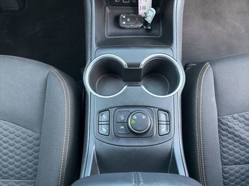 Certified 2020 GMC Terrain SLE w/ Driver Convenience Package image 17