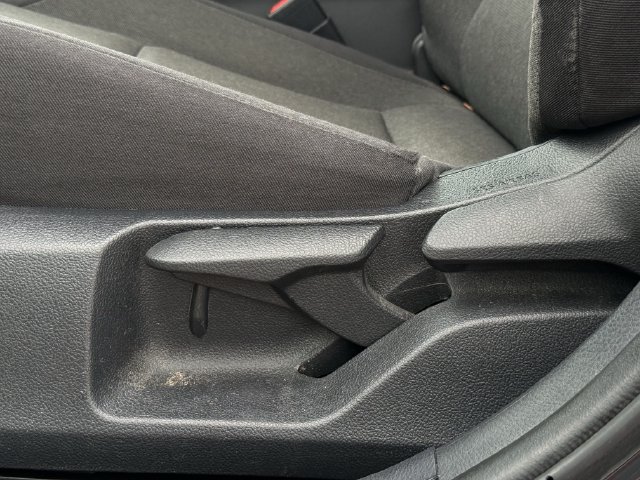 Used 2025 Toyota Camry LE FWD image 28