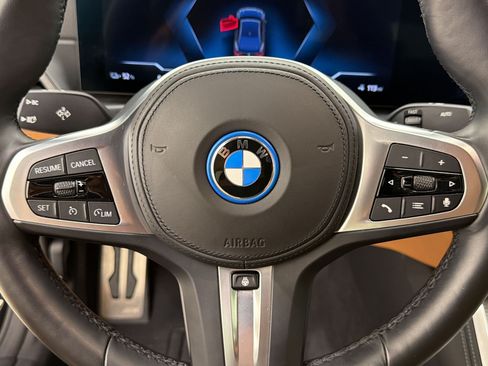 Used 2023 BMW i4 eDrive40 w/ M Sport Package RWD image 11
