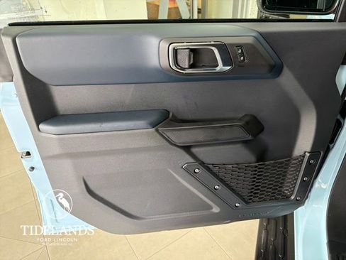 New 2025 Ford Bronco Heritage Edition image 13