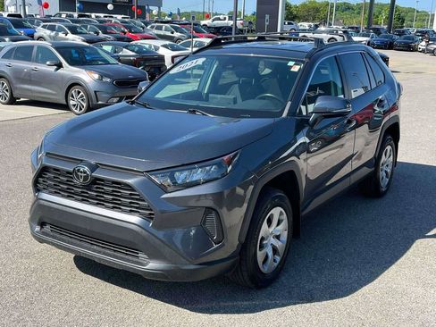 Used 2021 Toyota RAV4 LE FWD image 29