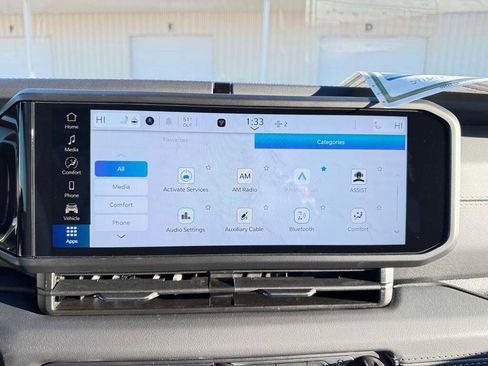 New 2025 Jeep Gladiator Sport image 29