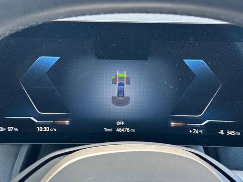 Used 2023 BMW iX xDrive50 image 28