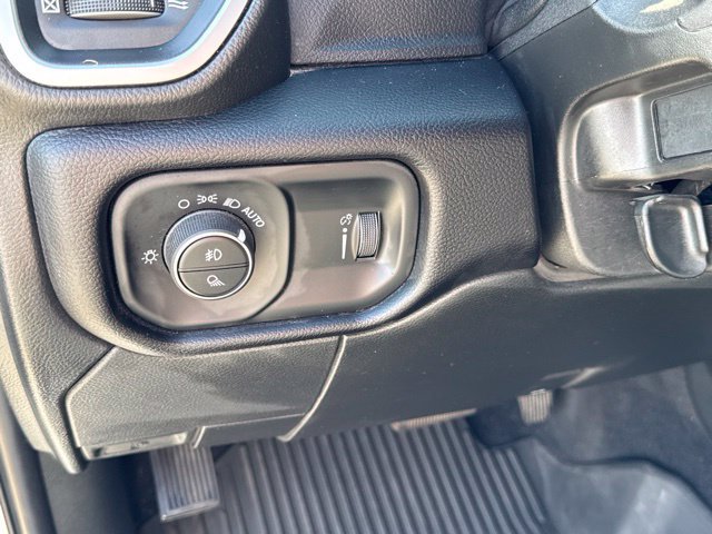 Used 2024 RAM 3500 Big Horn w/ Sport Appearance Package AWD/4WD image 22