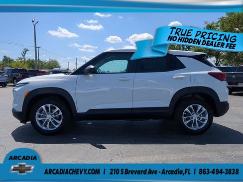 Used 2025 Chevrolet TrailBlazer LS w/ LS Convenience Package FWD image 7