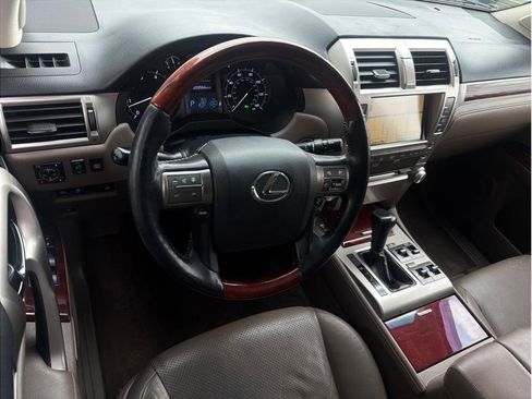 Used 2011 Lexus GX 460 Premium AWD/4WD image 2