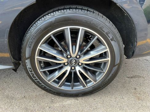 Used 2019 INFINITI QX60 Luxe w/ Sensory Package AWD/4WD image 12