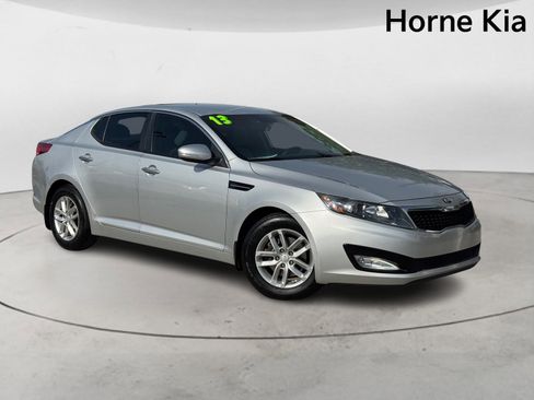 Used 2013 Kia Optima LX w/ Convenience Plus Pkg image 2