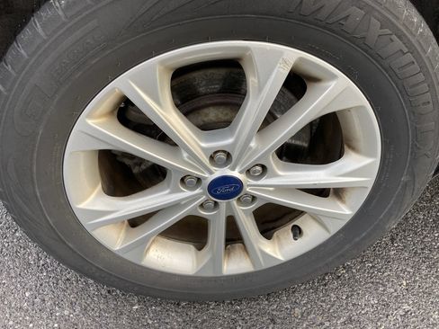 Used 2018 Ford Escape SE AWD/4WD image 9
