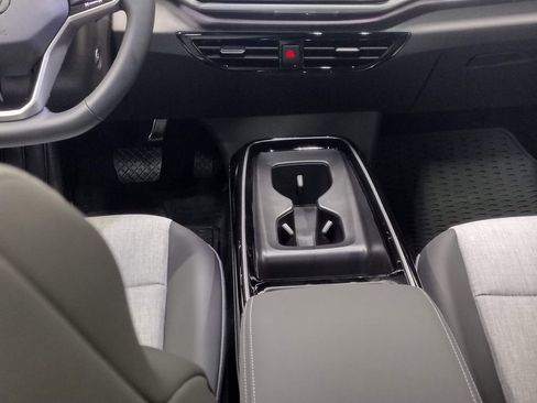 New 2026 Volkswagen ID.4 Pro image 31
