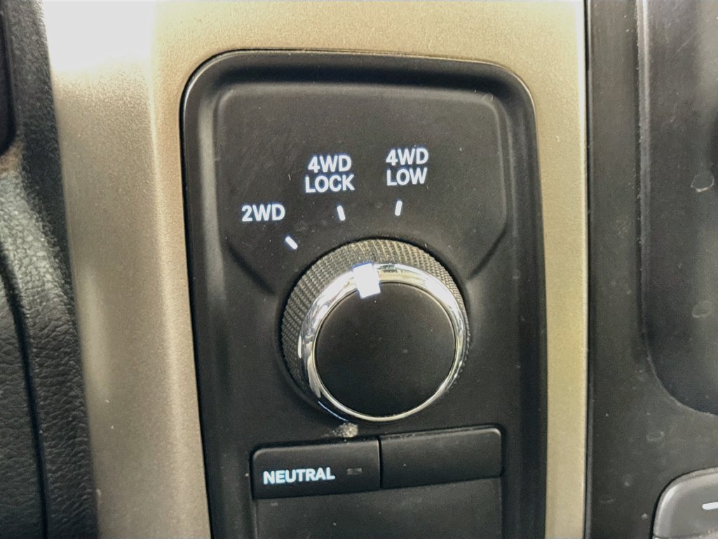 Used 2015 RAM 3500 Big Horn AWD/4WD image 15