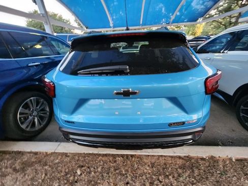 Used 2025 Chevrolet Trax RS w/ Sunroof Package FWD image 5