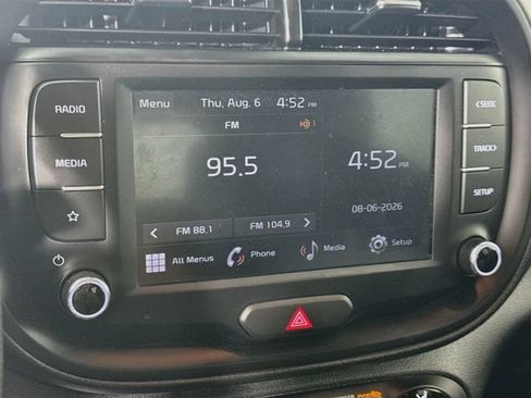 Used 2025 Kia Soul LX w/ LX Technology Package FWD image 14