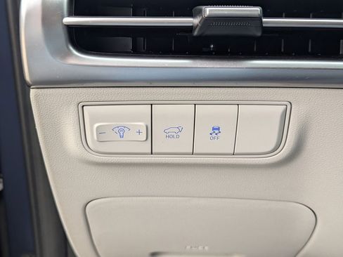 Used 2025 Hyundai Tucson SEL FWD image 11
