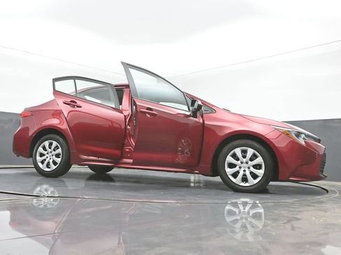 Used 2025 Toyota Corolla LE FWD image 50