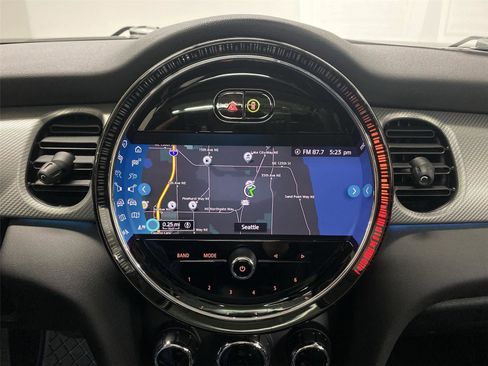 Certified 2024 MINI Cooper SE w/ Signature Upholstery Package image 24