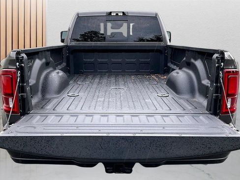 New 2026 RAM 3500 Laramie AWD/4WD image 21
