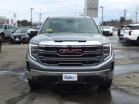 Used 2024 GMC Sierra 1500 SLT image 2