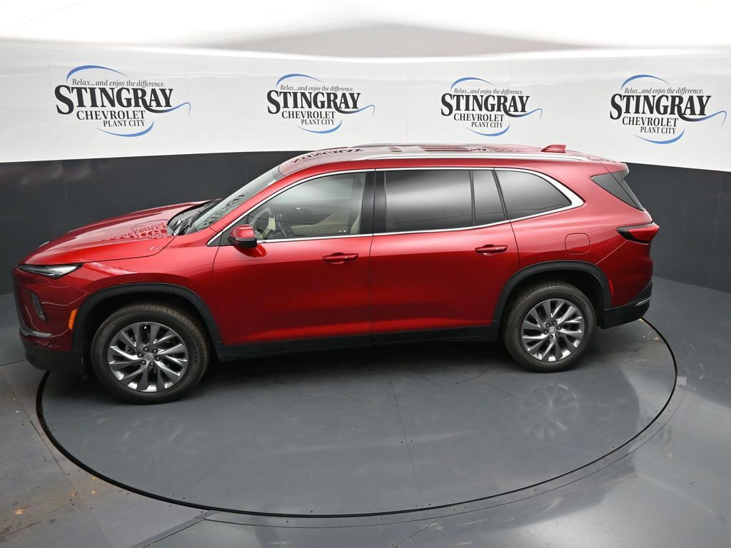 Used 2025 Buick Enclave Preferred w/ Power Package FWD image 21
