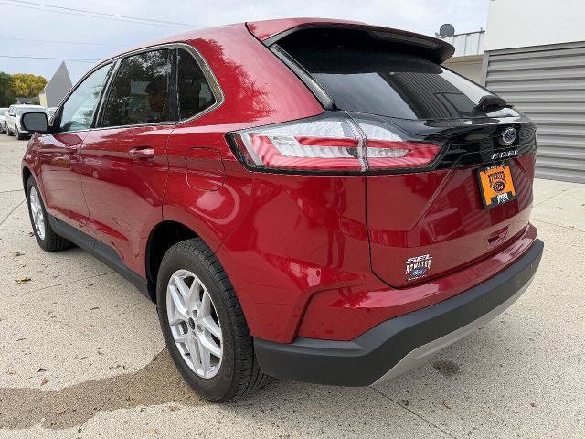Certified 2023 Ford Edge SEL w/ Convenience Package AWD/4WD image 4