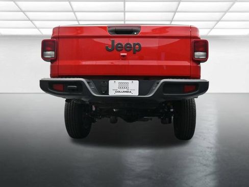 New 2025 Jeep Gladiator Sport image 24