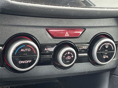 Used 2021 Subaru Crosstrek 2.5i Sport w/ Moonroof Package image 14