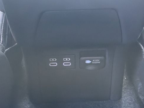 New 2026 Toyota Prius Plug-In Hybrid FWD image 5
