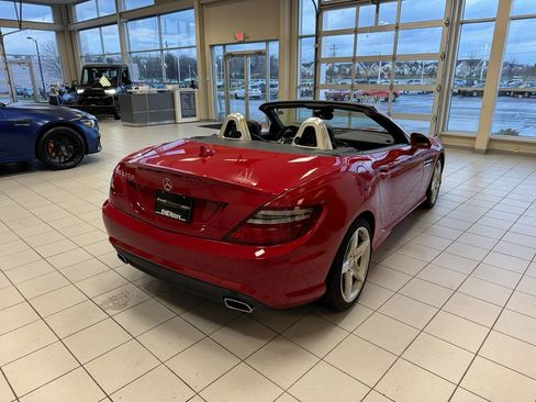 Used 2013 Mercedes-Benz SLK 250 w/ Premium I Pkg image 11