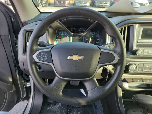 Used 2017 Chevrolet Colorado W/T w/ WT Convenience Package image 16