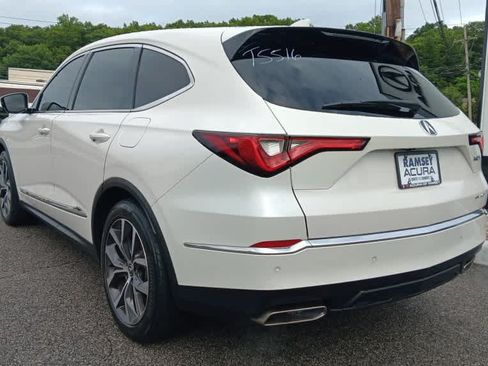 Used 2023 Acura MDX w/ Technology Package AWD/4WD image 3