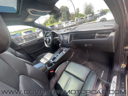 Used 2018 Porsche Macan GTS AWD/4WD image 33