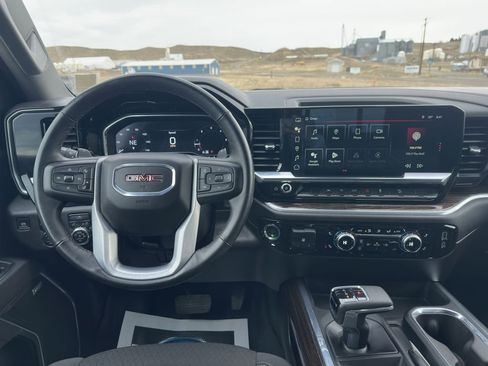 Used 2025 GMC Sierra 1500 Elevation w/ Preferred Package AWD/4WD image 16