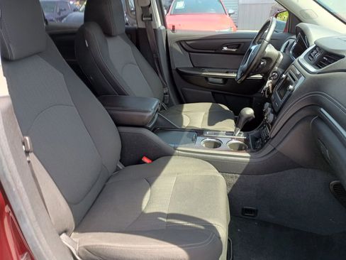 Used 2017 Chevrolet Traverse LT AWD/4WD image 10