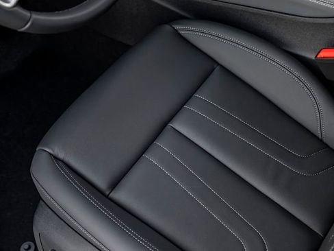 New 2026 Audi Q3 quattro 2.0T AWD/4WD image 17