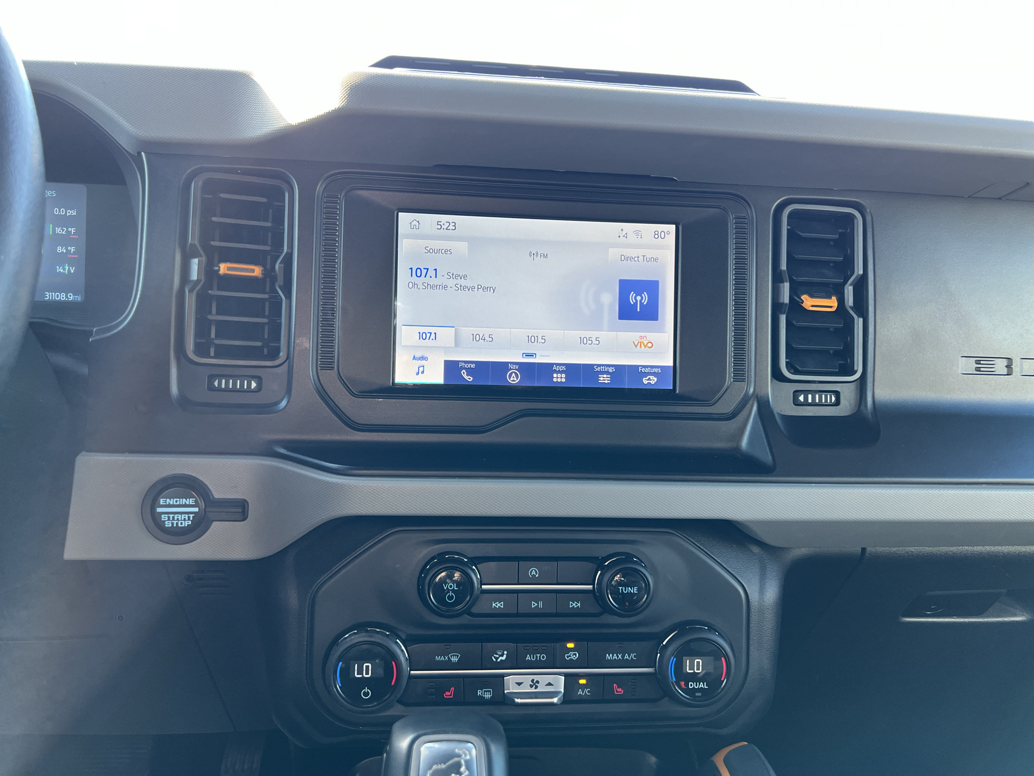 Used 2023 Ford Bronco Badlands w/ Sasquatch Package AWD/4WD image 16