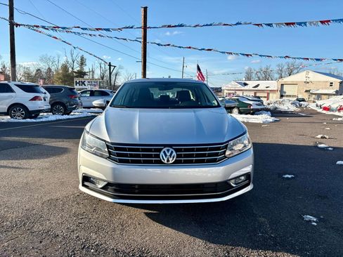 Used 2016 Volkswagen Passat 1.8T SE image 8