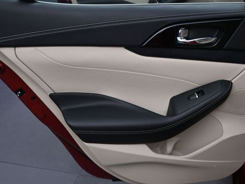 Used 2022 Nissan Maxima Platinum w/ Sport Mat Group image 20