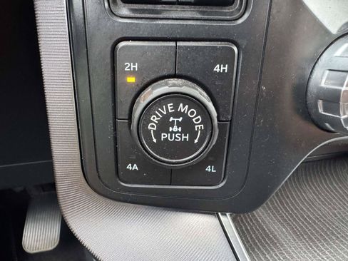 Used 2022 Ford F150 Platinum w/ Equipment Group 701A High AWD/4WD image 40