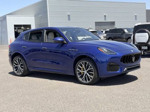 Used 2023 Maserati Grecale Modena AWD/4WD image 4