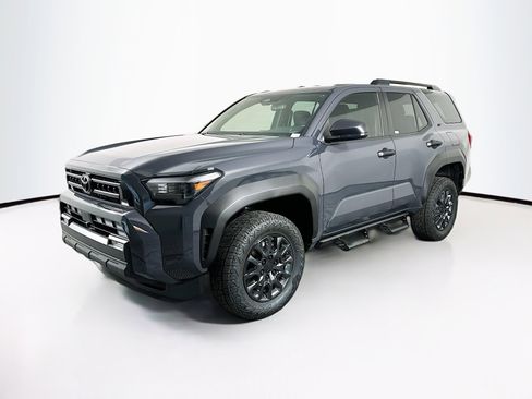 Used 2026 Toyota 4Runner SR5 RWD image 3
