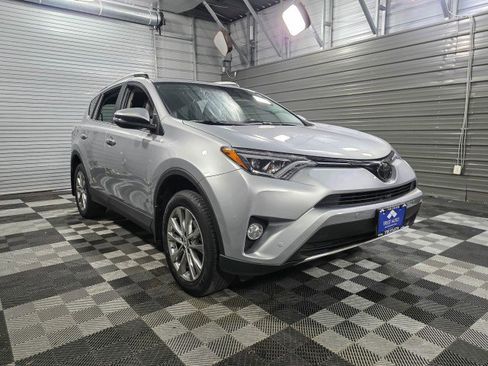 Used 2016 Toyota RAV4 Limited image 5