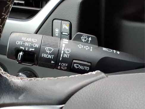 Used 2019 Chevrolet Tahoe LS AWD/4WD image 24