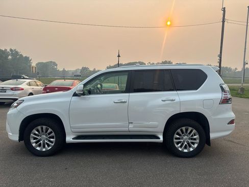 Used 2015 Lexus GX 460 w/ Premium Package AWD/4WD image 8
