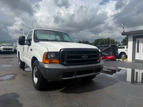 Used 1999 Ford F250 XL image 3