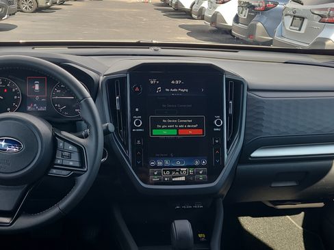 Certified 2025 Subaru Forester Premium AWD/4WD image 18